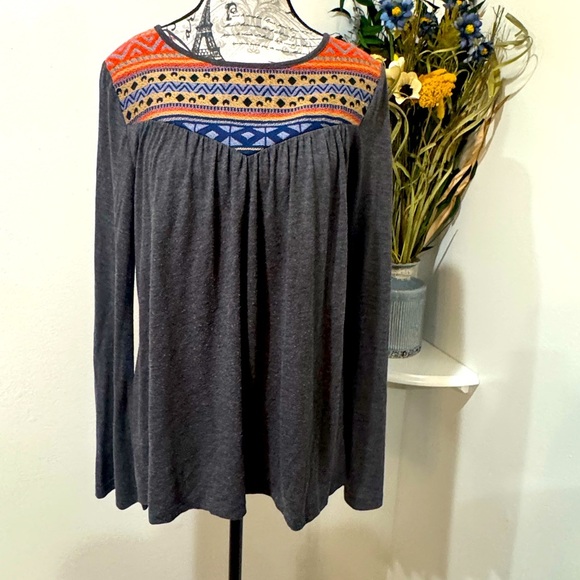 Altar’d State Gray & Geometric Patterned Women's Tunic size Medium - Picture 1 of 8